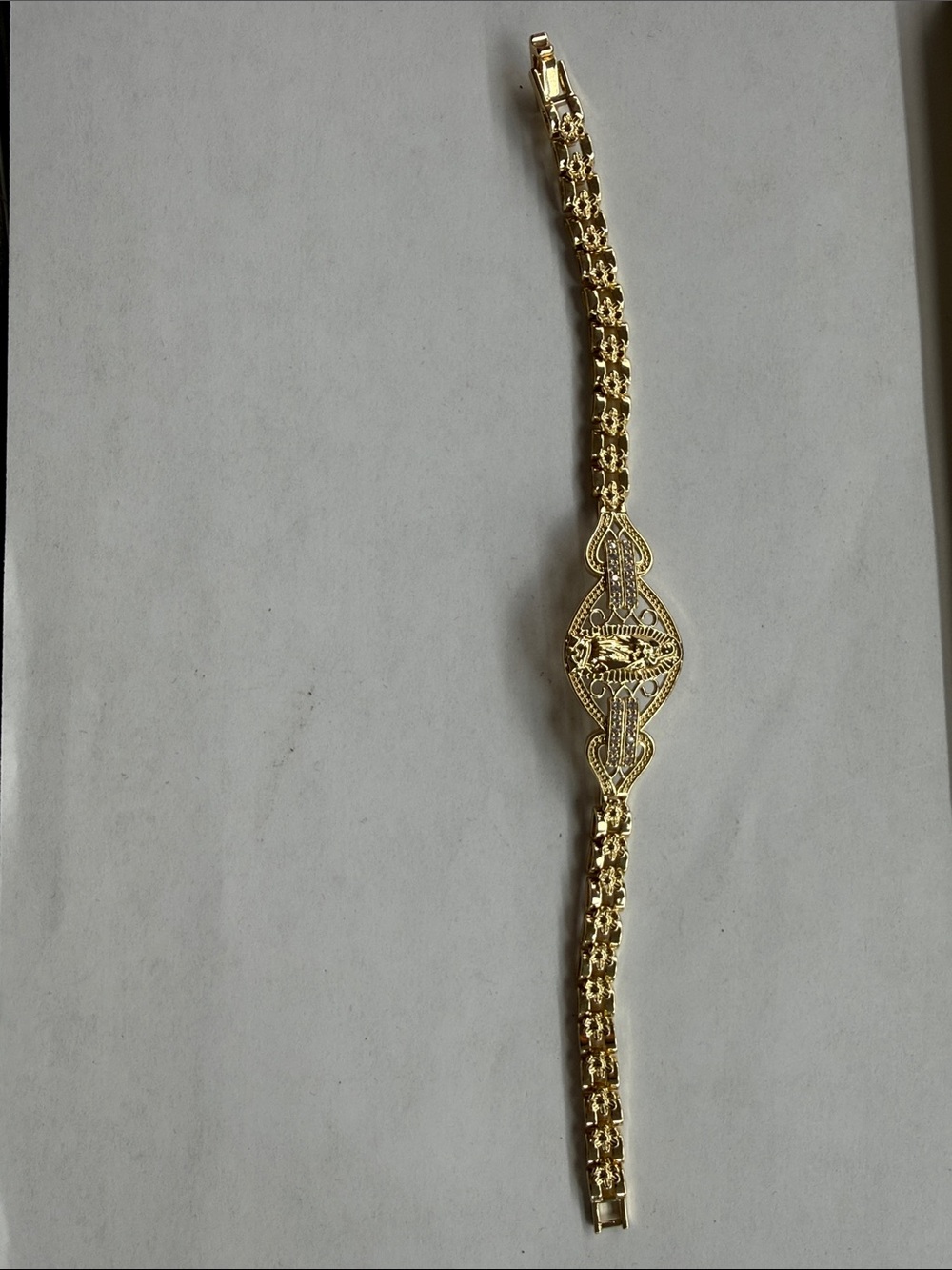 Elegant Gold-Plated Filigree Women's Bracelet